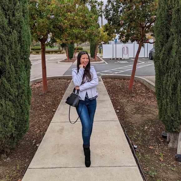 Meet your Posher, Judith - Picture 8 of 8